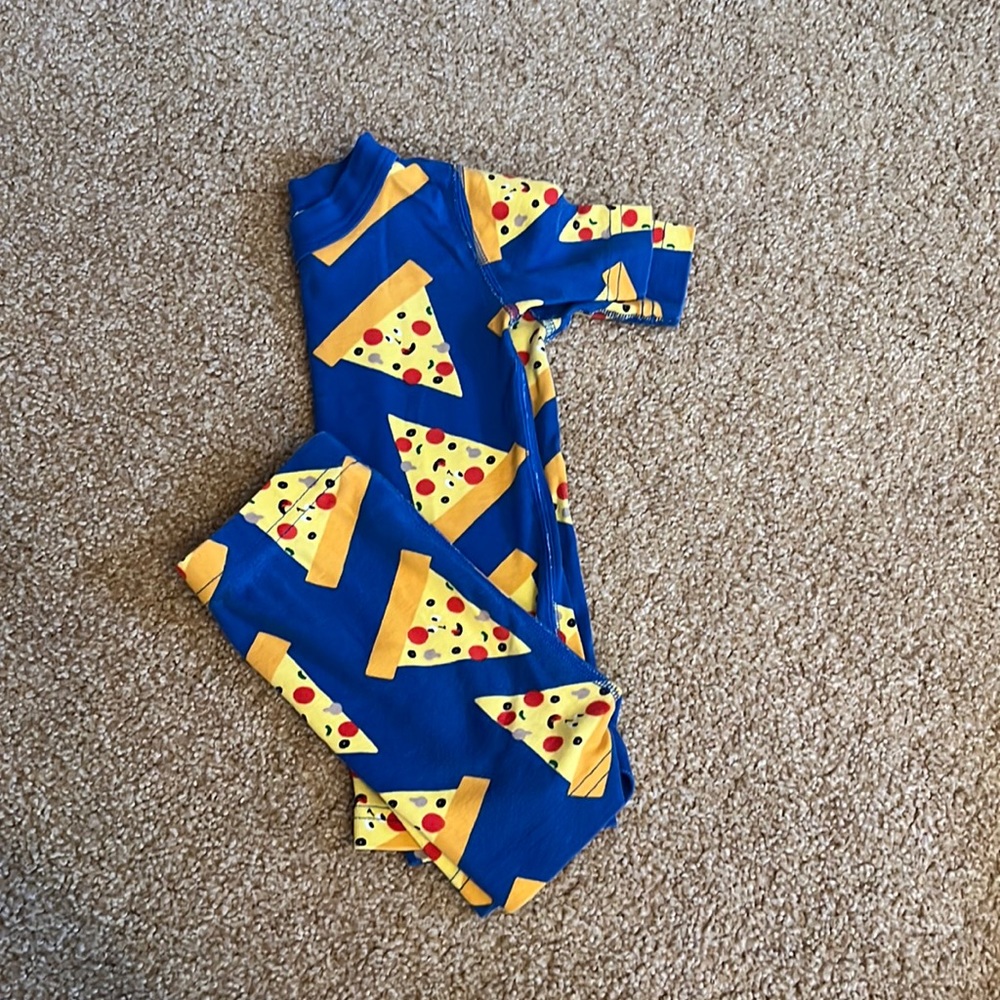 Hanna Andersson size 4 pizza pajamas